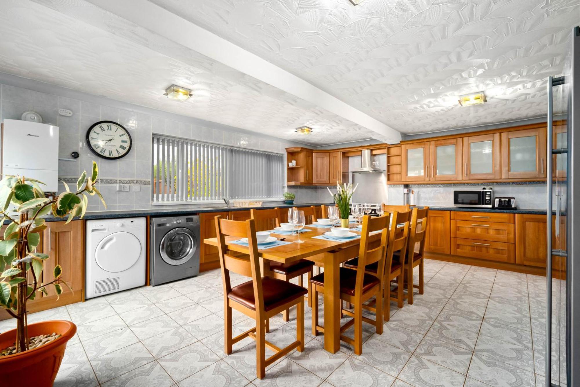 Modern 18 Guest Large Home In Solihull - Near Nec, Jlr, Hs2 And Bhx Birmingham Exteriör bild