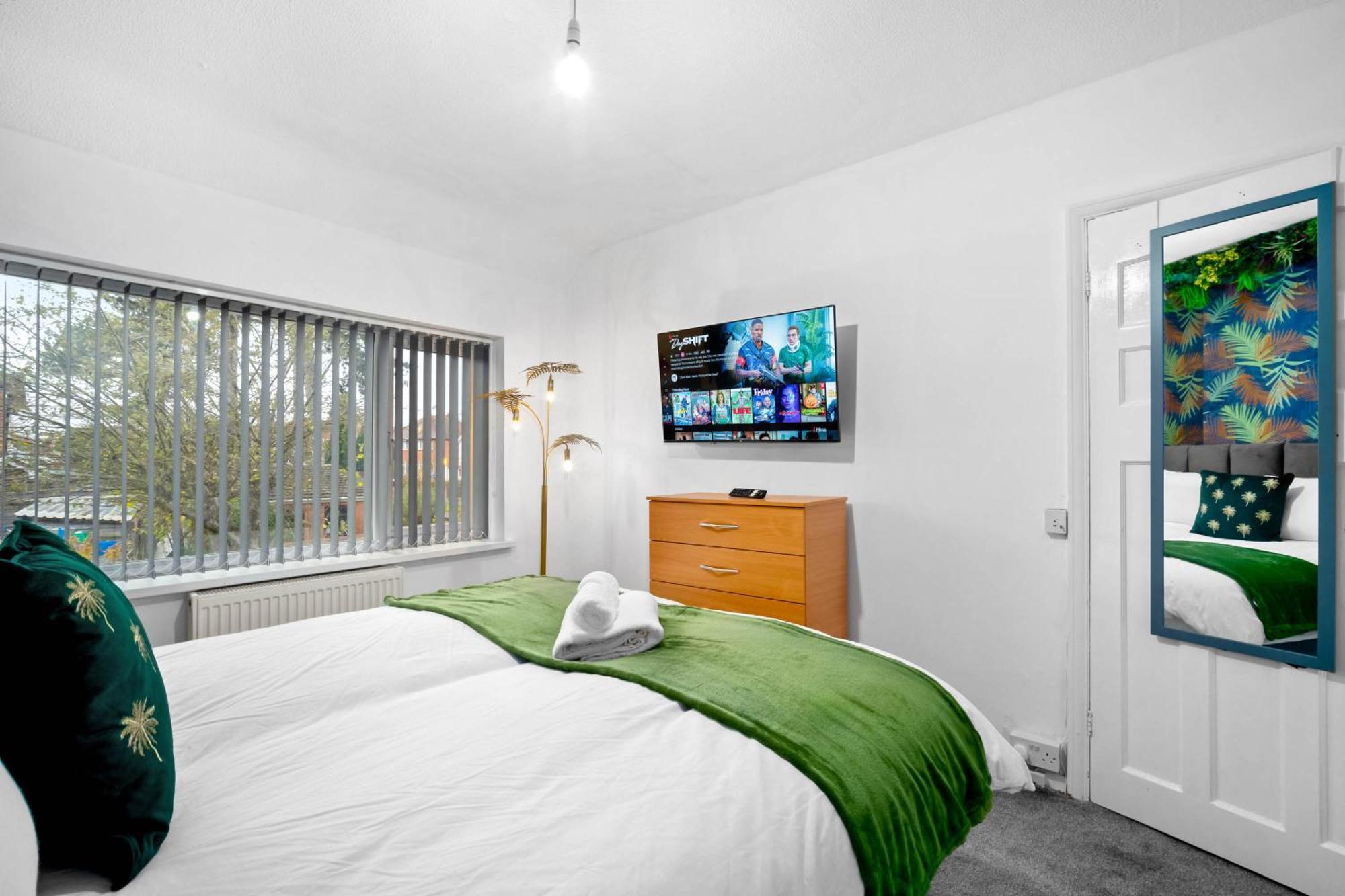Modern 18 Guest Large Home In Solihull - Near Nec, Jlr, Hs2 And Bhx Birmingham Exteriör bild