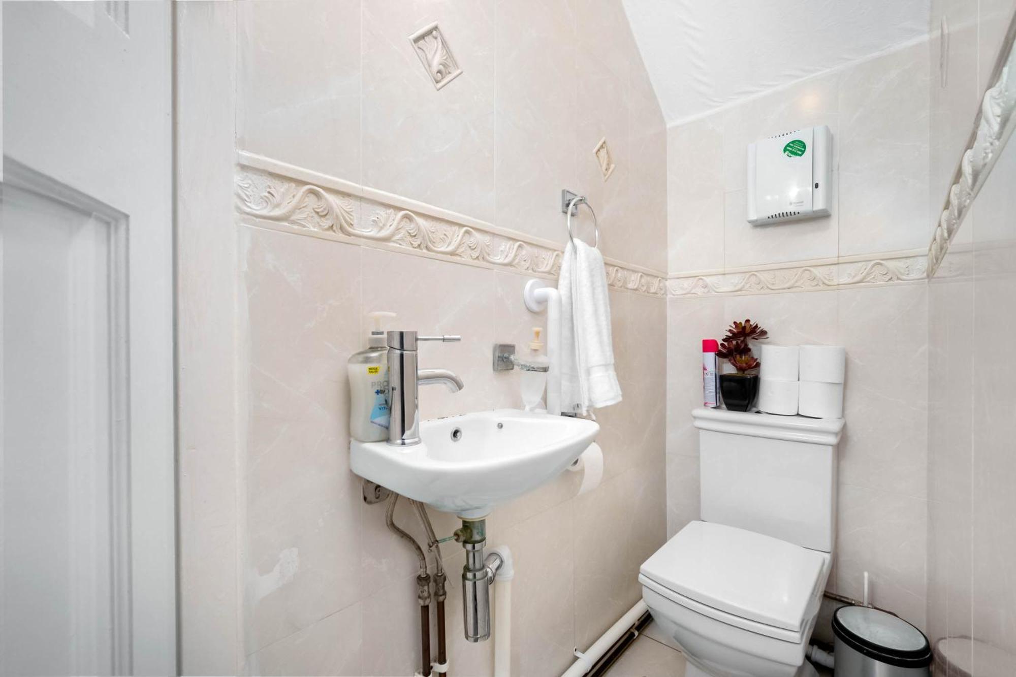 Modern 18 Guest Large Home In Solihull - Near Nec, Jlr, Hs2 And Bhx Birmingham Exteriör bild